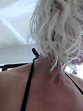 Tinuus online show from 03.08.25