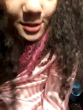 Snapshot of izumikarol chatting on 09.08.25 izumikarol online show from 09.08.25