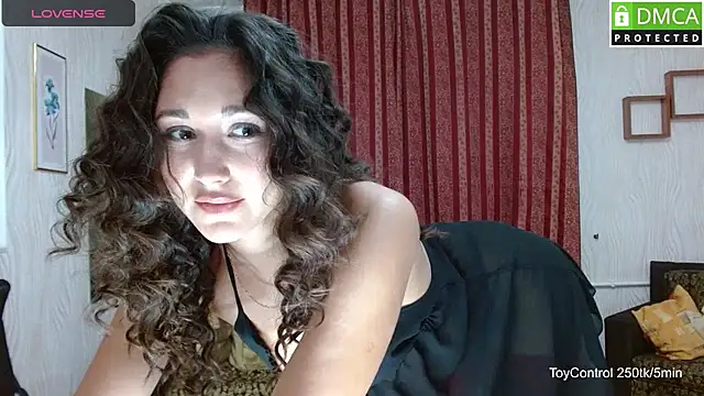 Snapshot of Linda_Ernestine chatting on 11.15.25 Linda Ernestine online show from 11.15.25