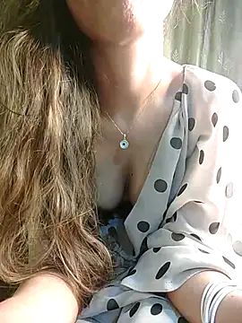 Snapshot of seductivegirl55 chatting on 03.10.25 seductivegirl55 online show from 03.10.25