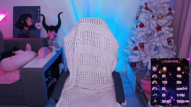 Snapshot of AmyBoop chatting on 12.18.24 AmyBoop online show from 12.18.24