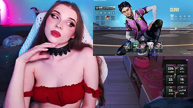 Snapshot of AmyBoop chatting on 10.19.25 AmyBoop online show from 10.19.25