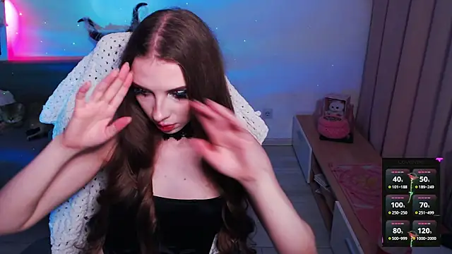 Snapshot of AmyBoop chatting on 10.24.25 AmyBoop online show from 10.24.25