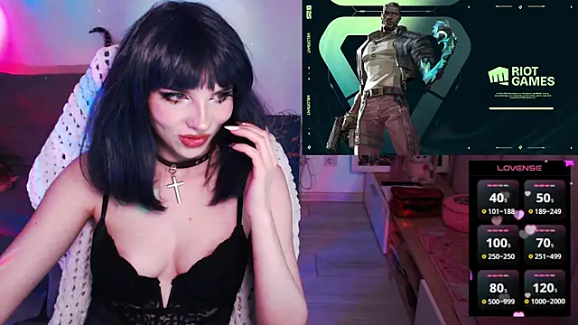 Snapshot of AmyBoop chatting on 11.28.25 AmyBoop online show from 11.28.25