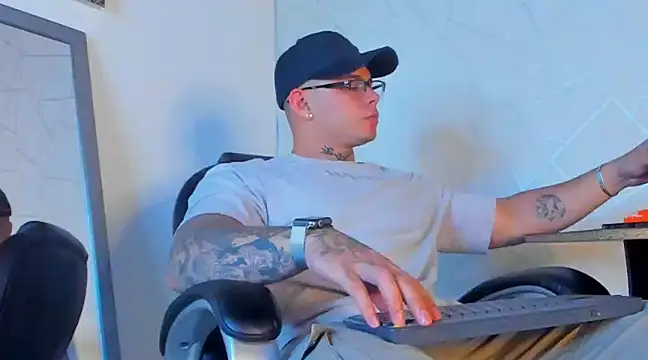 NoahhBrown online show from 02.01.25