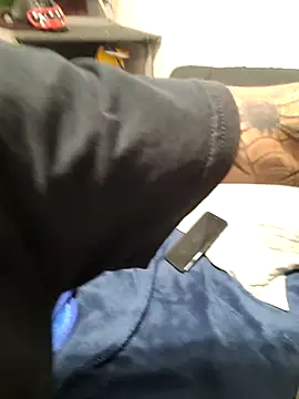 LongDickZee562 online show from 10.19.25