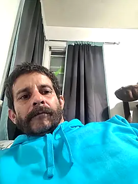 LongDickZee562 online show from 11.04.25