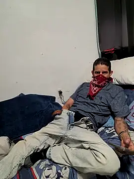 LongDickZee562 online show from 11.28.25