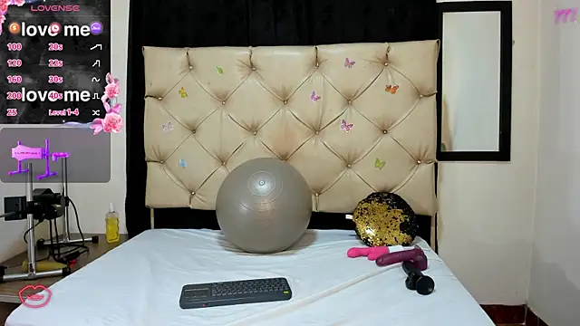 cleopatraa online show from 04.13.26