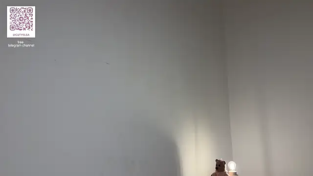 Elsa Ice online show from 07.04.26