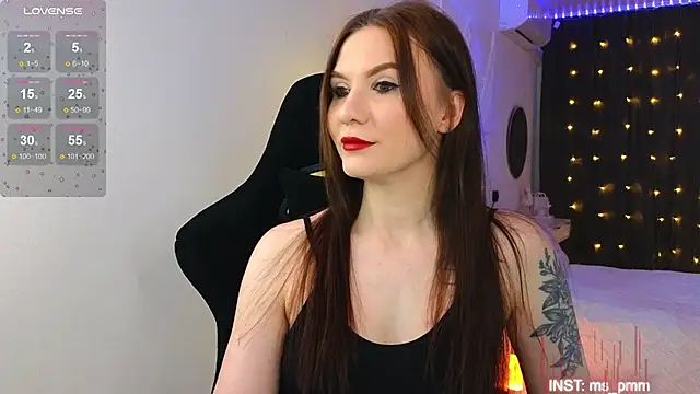 Snapshot of Maria_Shy chatting on 12.22.24 Maria Shy online show from 12.22.24