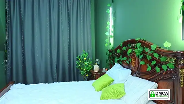 Charlotte wow online show from 03.11.25