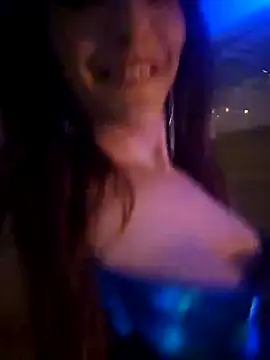 Luna Kitanna online show from 01.05.25