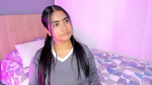 Snapshot of hannnasmith chatting on 11.14.25 hannnasmith online show from 11.14.25