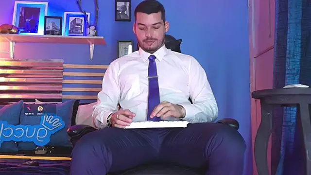 HenryBenso online show from 12.04.24