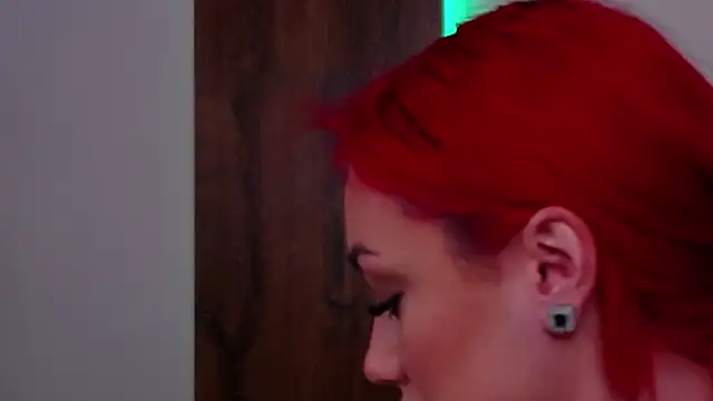 EmyHilton online show from 02.21.26