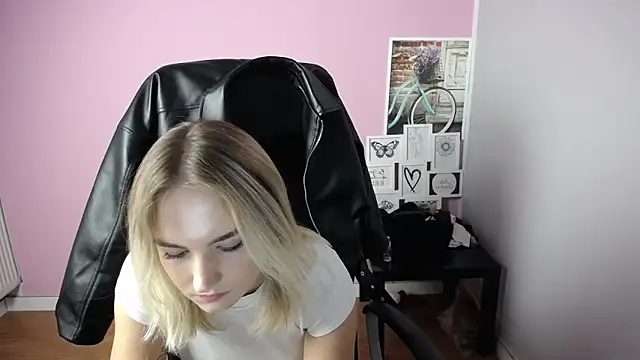 viktoria lovely online show from 10.10.25