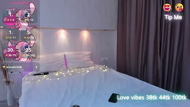 Tracy-Taylor online show from 01.04.25