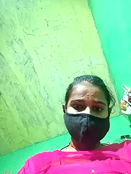 Snapshot of Cuti_jiyax chatting on 12.22.24 Cuti jiyax online show from 12.22.24