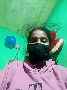 Snapshot of Cuti_jiyax chatting on 12.30.24 Cuti jiyax online show from 12.30.24