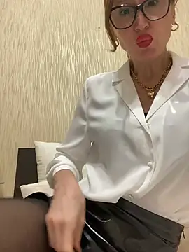 LauraDavis online show from 05.01.26