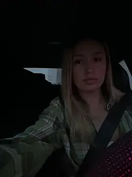 Snapshot of StasyWood chatting on 10.30.25 StasyWood online show from 10.30.25