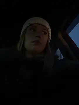 Snapshot of StasyWood chatting on 11.06.25 StasyWood online show from 11.06.25