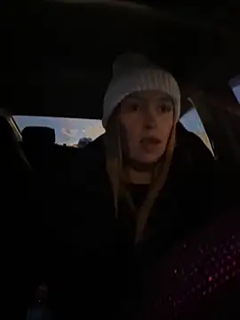 Snapshot of StasyWood chatting on 11.07.25 StasyWood online show from 11.07.25