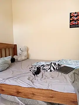 Horny wifey254 online show from 12.15.25