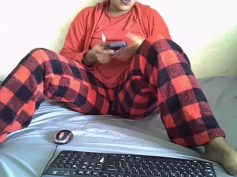 Snapshot of Crystal__Gee chatting on 07.18.26 Crystal Gee online show from 07.18.26