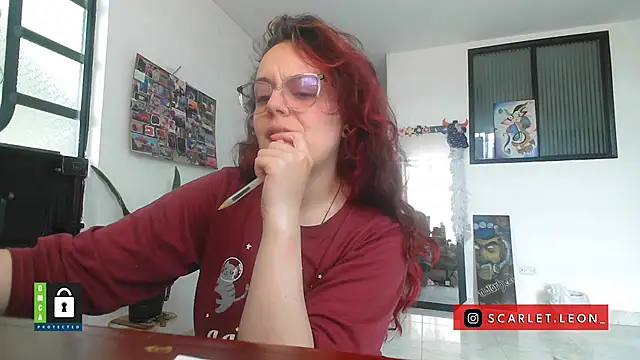 Scarletleon77 online show from 10.14.25