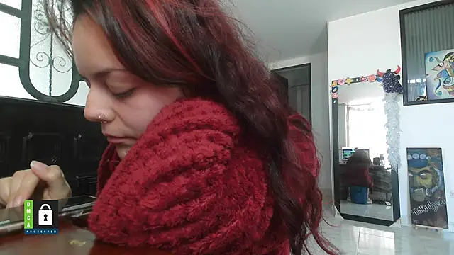 Scarletleon77 online show from 10.23.25