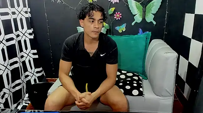 Brunocuttie94 online show from 01.29.25