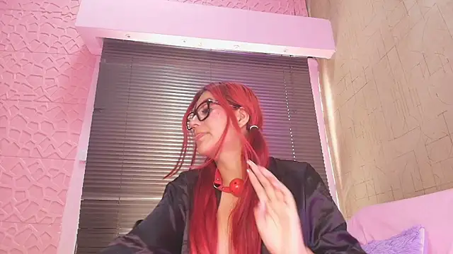Snapshot of paulinasaeEnz chatting on 02.19.25 paulinasaeEnz online show from 02.19.25