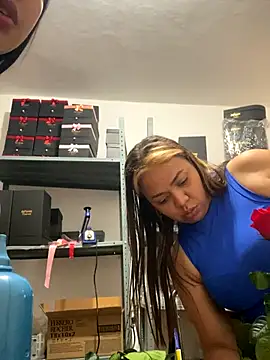 Snapshot of PUSHYLATE chatting on 09.16.25 PUSHYLATE online show from 09.16.25