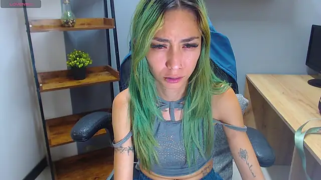 Erika Stevens online show from 11.08.25