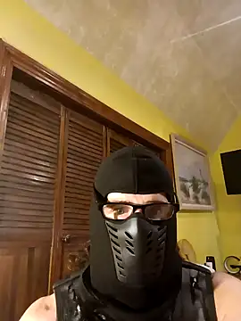 Snapshot of Sluckkkbigdk chatting on 09.28.25 Sluckkkbigdk online show from 09.28.25