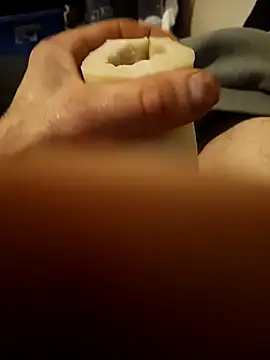 Snapshot of Sluckkkbigdk chatting on 11.17.25 Sluckkkbigdk online show from 11.17.25