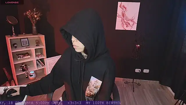 Snapshot of _WednesdayFriday_ chatting on 12.15.24 WednesdayFriday online show from 12.15.24