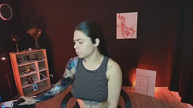 Snapshot of _WednesdayFriday_ chatting on 09.20.25 WednesdayFriday online show from 09.20.25