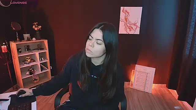 Snapshot of _WednesdayFriday_ chatting on 11.23.25 WednesdayFriday online show from 11.23.25