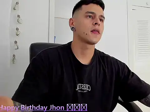 Snapshot of E_Moon chatting on 01.11.26 E Moon online show from 01.11.26