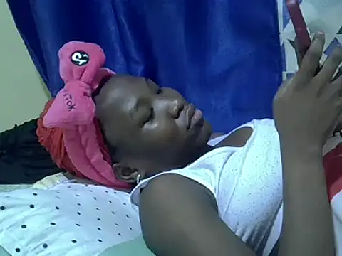 Snapshot of just_nala chatting on 03.10.25 just nala online show from 03.10.25