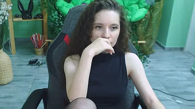 Miss Barbara  online show from 02.20.25