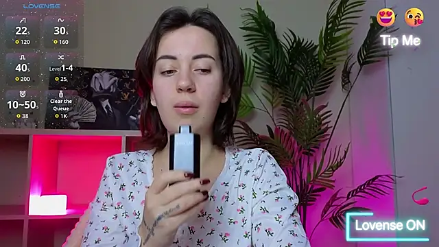 SweetieKendl online show from 03.20.26