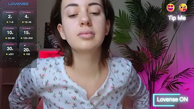 SweetieKendl online show from 04.25.26