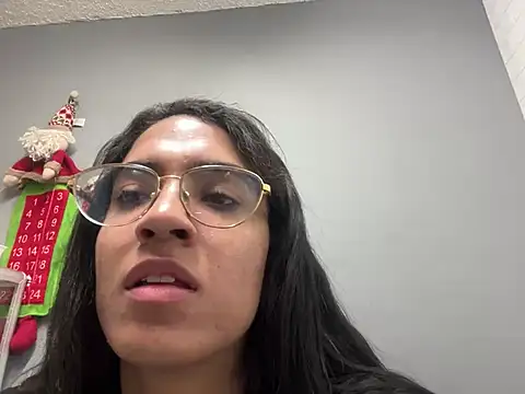 Snapshot of valentinabaez chatting on 01.31.25 valentinabaez online show from 01.31.25