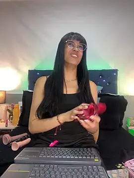 Snapshot of valentinabaez chatting on 10.09.25 valentinabaez online show from 10.09.25