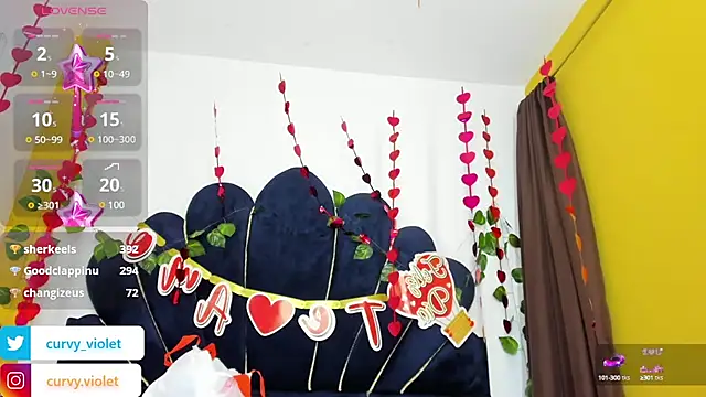 Snapshot of CurvyViolet chatting on 02.17.25 CurvyViolet online show from 02.17.25