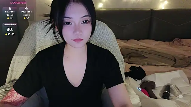 Jennie-007 online show from 10.25.25